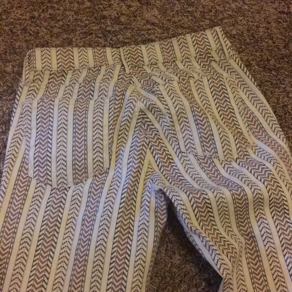 Cropped pants - Picture 2 of 2